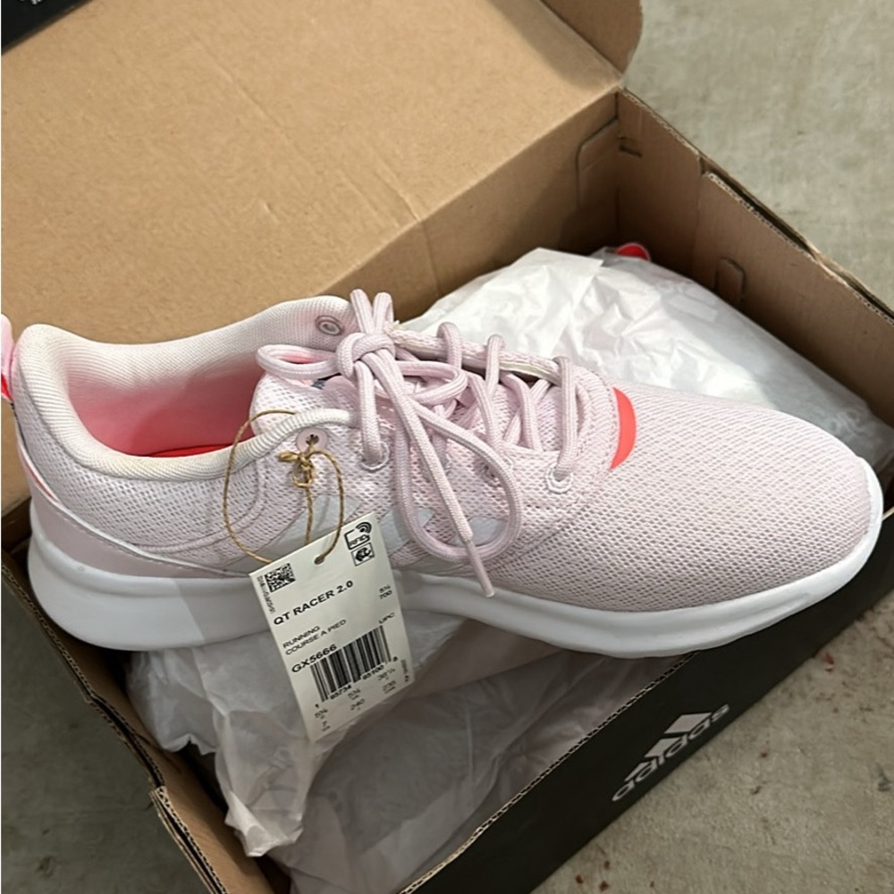 Adidas QT racer 2.0 size 7